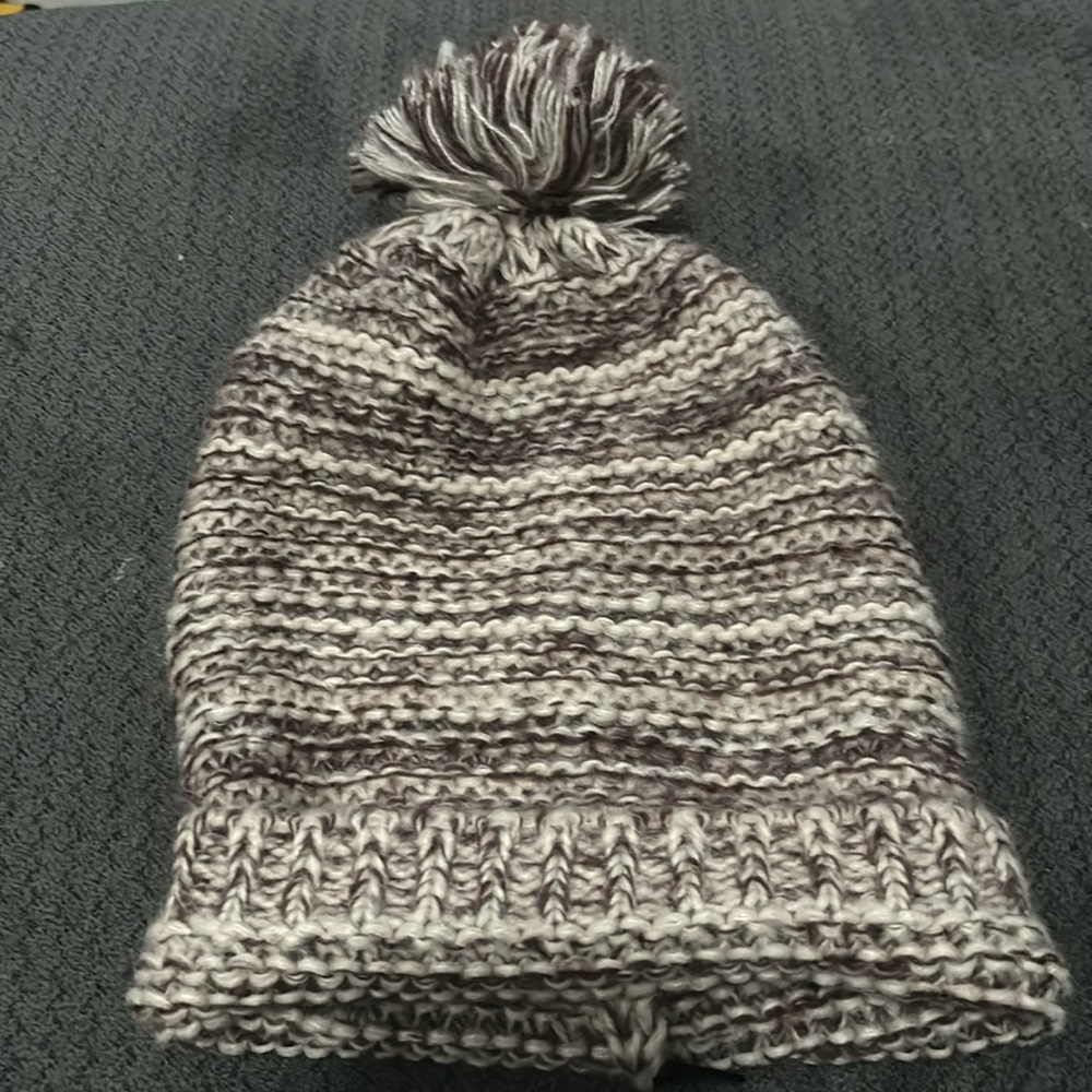 ⭐️2/$10 - Cream and Purple Beanie